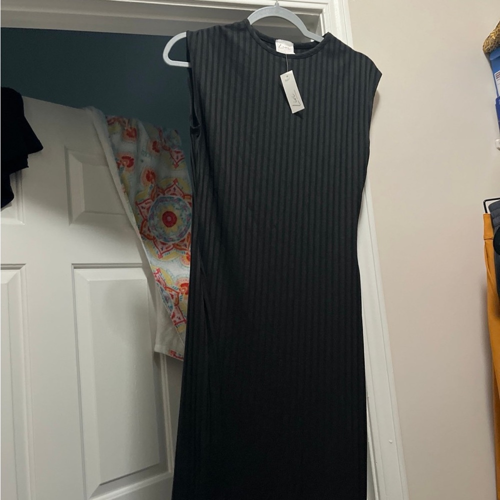 NEW WITH TAGS!!! Women’s black bodycon maxi dress